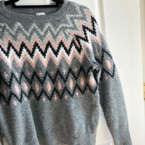 Gray zig zag sweater